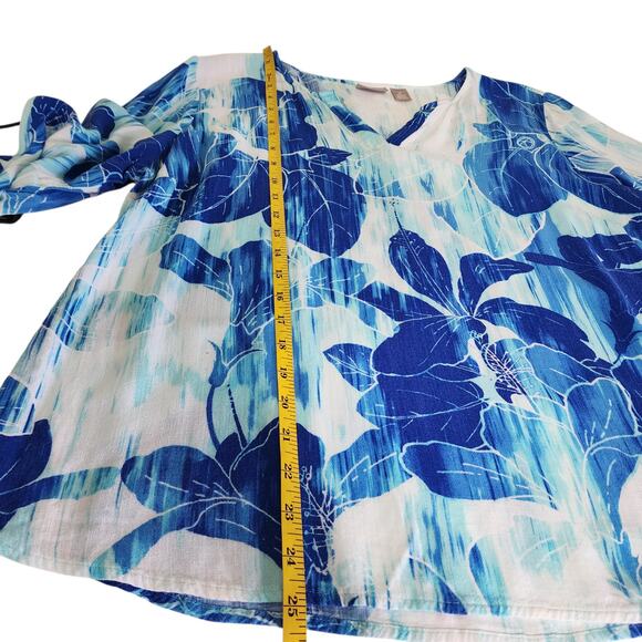 Chicos Womens Tropical Print Blouse Size Large Blue White Split Neck Lightweight - Picture 10 of 10